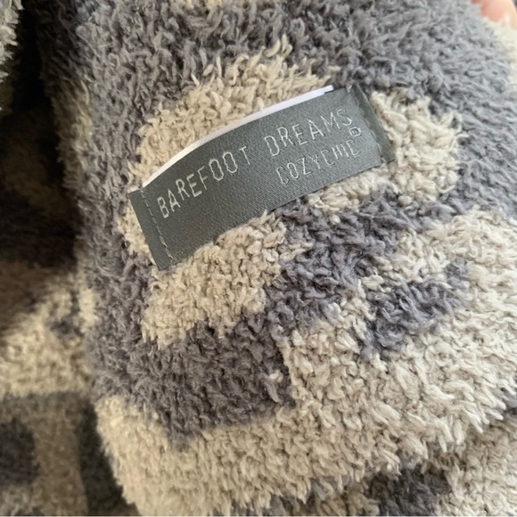 Barefoot Dreams Cozychic Barefoot In The Wild Throw In Linen Warm Gray NWT - Picture 7 of 10